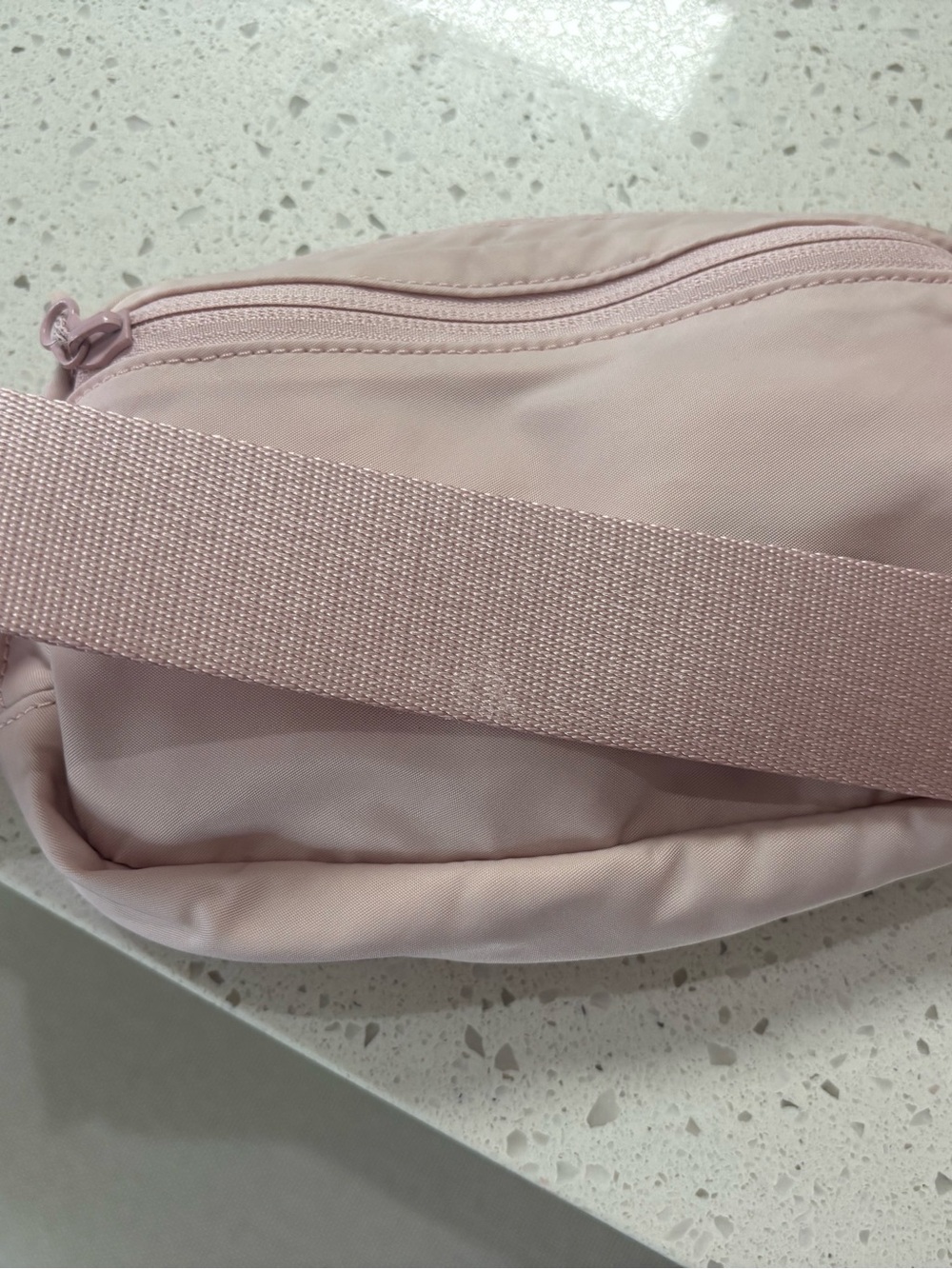 Lululemon Light Pink 1L Everywhere Belt Bag - Picture 7 of 8